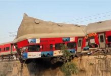 Train Accident in Rishikesh: शंटिंग के दौरान अचानक बिना ड्राइवर पटरी पर दौड़ने लगी ट्रेन, मचा हड़कंप