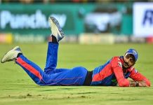 IPL 2026: दिल्ली कैपिटल्स को लगा बड़ा झटका, कप्तान अक्षर पटेल पर भारी जुर्माना, जानें वजह?