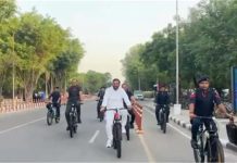 सुखना लेक पर साइकिल चलाकर पहुंचे CM सैनी, दिया ईंधन बचत और पर्यावरण संरक्षण का संदेश