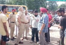 गुरदासपुर: रहस्यमयी हालातों में मिला युवक का श/व, इलाके में फैली सनसनी
