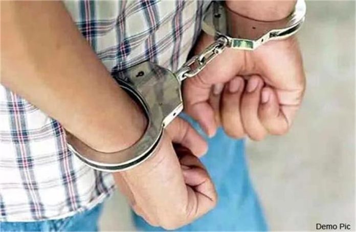 2026_5image_21_33_424993665arrested-ll