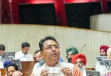 मज़दूर हमारे विकास की नींव, अमन अरोड़ा ने मई-दिवस पर मेहनतकशों की मेहनत को किया सलाम