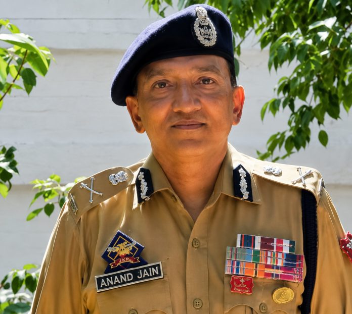 11_24_098220458anand-jain-ladakh-dgp