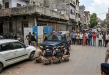 Delhi Encounter: दिल्ली में दिनदहाड़े मर्डर करने वाले दो शूटर मुठभेड़ के बाद गिरफ्तार
