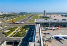 Noida International Airport से आज उड़ानें शुरू, लखनऊ से आई पहली VIP फ्लाइट, 170 किसान भी करेंगे हवाई सैर