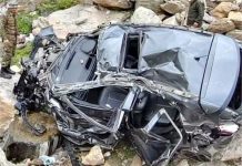 हिमाचल में गुरुग्राम के परिवार के साथ बड़ा हादसा: गहरी खाई में गिरी कार, मां और 11 महीने के मासूम की मौत