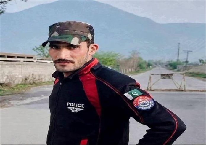 2026_6image_17_57_273695290pakpolicemankilled-ll