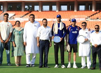 न्यू चंडीगढ़ में पंजाब का गौरव क्रिकेट सितारों का सम्मान; मीत हेयर ने शुभमन गिल और गुरनूर बराड़ को किया सम्मानित