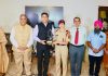 अमन अरोड़ा द्वारा एयर फोर्स अकादमी और एनडीए मेरिट सूची में शानदार उपलब्धियां हासिल करने वाली माई भागो प्रिपरेटरी इंस्टीट्यूट की महिला कैडेटों का सम्मान