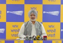 कांग्रेस पूरी तरह से बिखर चुकी है, राजा वड़िंग ‘आप’ के विरुद्ध अफवाहें फैलाने के बजाय अपना घर संभालें: बलतेज पन्नू