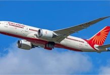 दिल्ली- NCR में भारी बारिश के बीच Airlines ने बदला उड़ानों का शेड्यूल, यात्रियों के लिए जारी किया अलर्ट