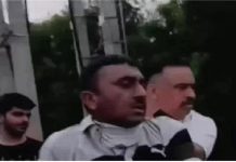 खाकी शर्मसार! पंचकूला में चेन झपटकर भाग रहा था पुलिस का SPO, दंपत्ति ने टक्कर मारकर दबोचा…