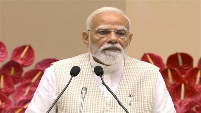 2026_7image_12_02_194615950modi-ll