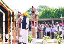 मुख्यमंत्री भगवंत मान ने कारगिल युद्ध के शहीदों को श्रद्धांजलि अर्पित की; कहा— उनकी अद्वितीय शहादत आने वाली पीढ़ियों को प्रेरित करती रहेगी