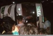हिमाचल में श्रद्धालुओं से भरी बस पलटी;अमृतसर के 2 लोगों की मौत, 13 घायल