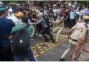 Cockroach Janta Party Protest: संसद के करीब पहुंचे प्रदर्शनकारी, पुलिस ने किया लाठीचार्ज, दागे आंसू गैस के गोले