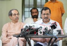 – मोदी सरकार जितनी ताकत से छात्रों की आवाज़ दबाएगी, देश के बच्चे उतनी ही बुलंद आवाज़ में जवाब मांगेंगे – केजरीवाल