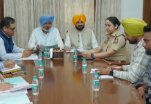 वित्त मंत्री हरपाल चीमा ने स्वास्थ्य विभाग को ठेका आधारित मल्टीपर्पज हेल्थ वर्करों को प्रति टीकाकरण सत्र 525 रुपये प्रोत्साहन भत्ता देने के निर्देश दिए