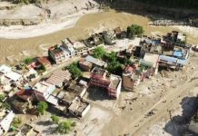 नेपाल बाढ़: मरने वालों की संख्या बढ़कर 804 हुई, 2,500 से ज़्यादा लोग अभी भी लापता