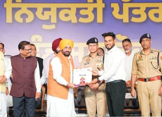 पंजाब के 1,746 और युवाओं को पुलिस में मिली सरकारी नौकरी, मुख्यमंत्री भगवंत सिंह मान ने सौंपे नियुक्ति पत्र