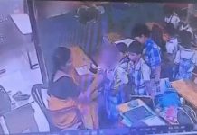 विशाखापत्तनम: 6 साल के मासूम को होमवर्क न करने पर टीचर ने बेरहमी से पीटा, डर के मारे बच्चे ने तोड़ा दम, हार्ट अटैक आने का दावा