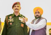 मुख्यमंत्री भगवंत मान ने विभिन्न क्षेत्रों में बहुमूल्य योगदान देने वाली 29 प्रमुख शख्सियतों को स्टेट अवॉर्ड से किया सम्मानित