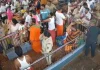 कर्नाटक में BJP MLA की बेटी ने मंदिर में महिला पुलिसकर्मी को मारा थप्पड़, Video आया सामने