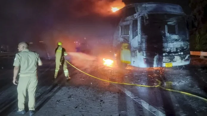 bus-fire-11-1790223995