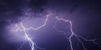 यूपी के कासगंज में आकाशीय बिजली गिरने से एक ही परिवार के 3 सदस्यों की मौत