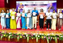 राष्ट्रीय स्वैच्छिक रक्तदान दिवस: स्वास्थ्य मंत्री ने रक्तदाताओं, एनजीओज़ और ब्लड सेंटरों को किया सम्मानित